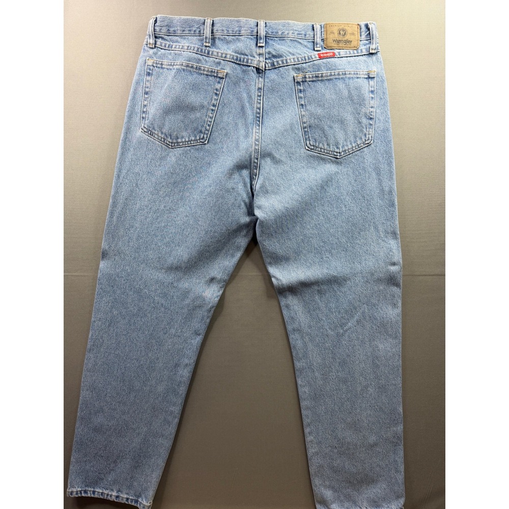 Wrangler Authentic Jeans Mens Light Wash Straight Leg Denim 38x32
